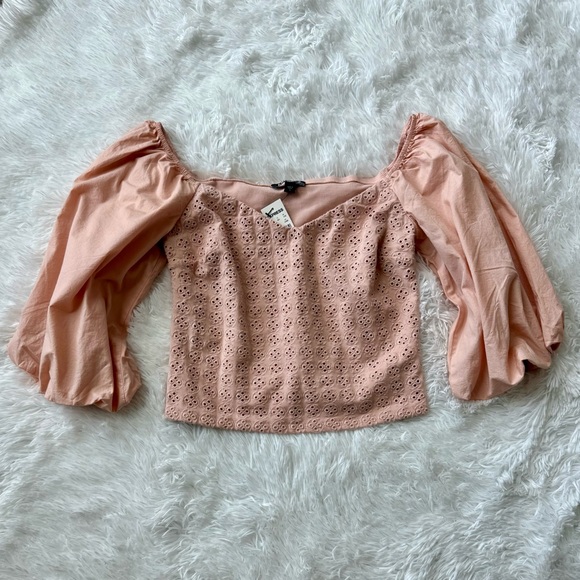 NWT Express Puff Sleeve Cropped Eyelet Blouse - Picture 3 of 12